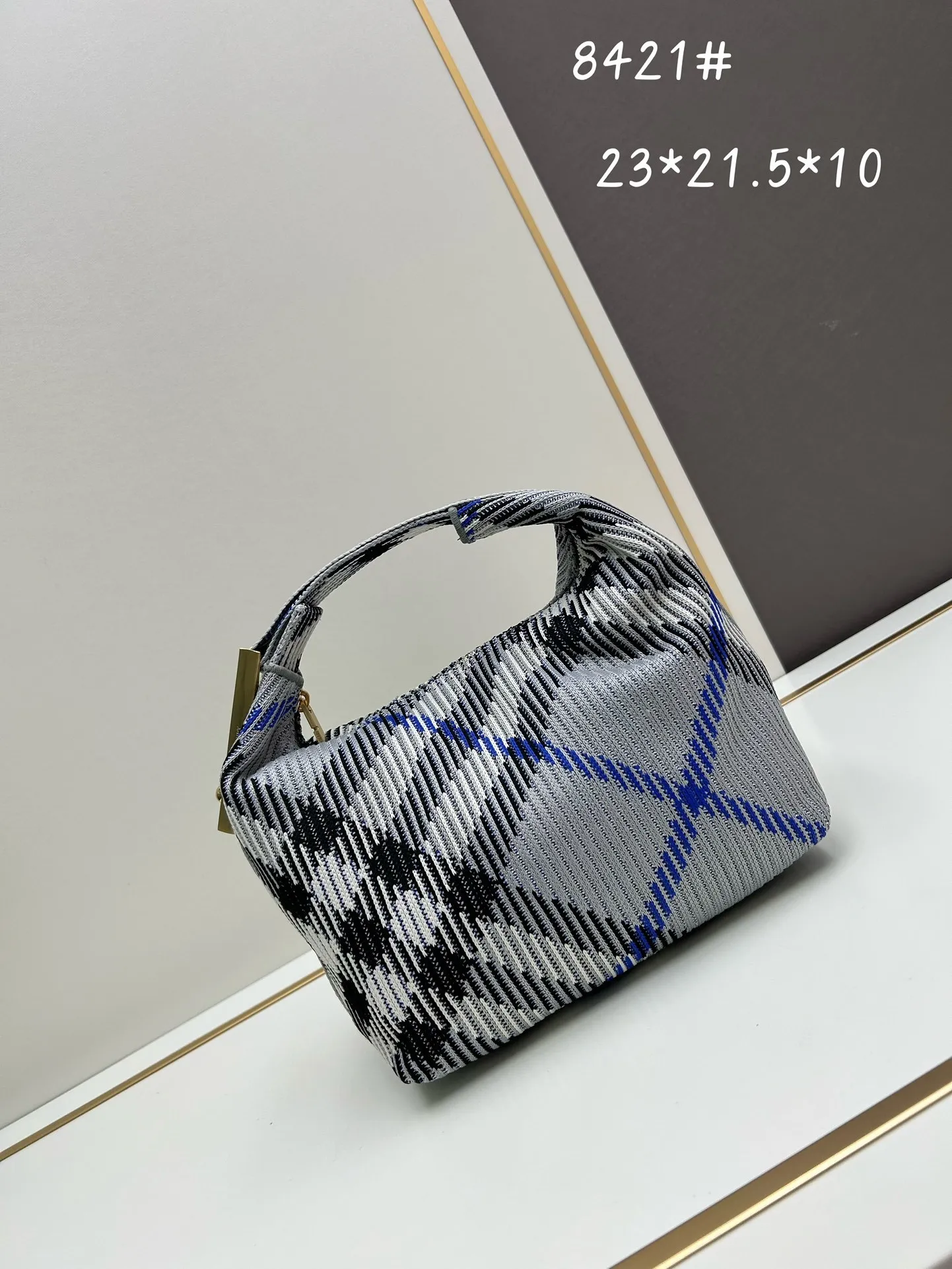All categories Burberry women's bags (Burberry) Burberry 8421