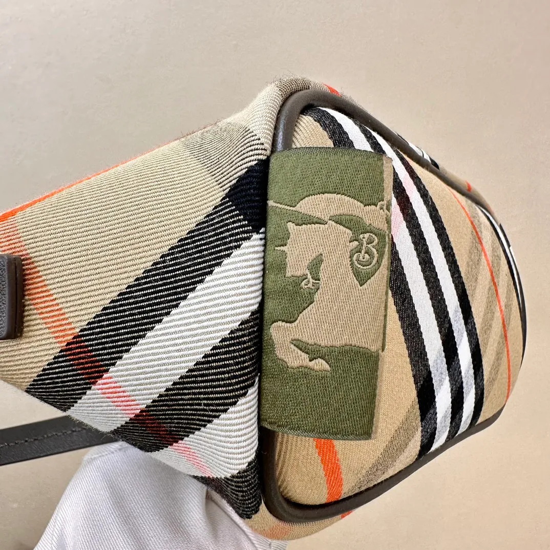 All categories Burberry women's bags (Burberry) Burberry 295135
