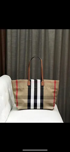 All categories Burberry women's bags (Burberry) Burberry 8820