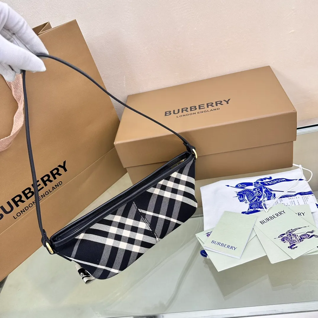 All categories Burberry women's bags (Burberry) Burberry original order 2010
