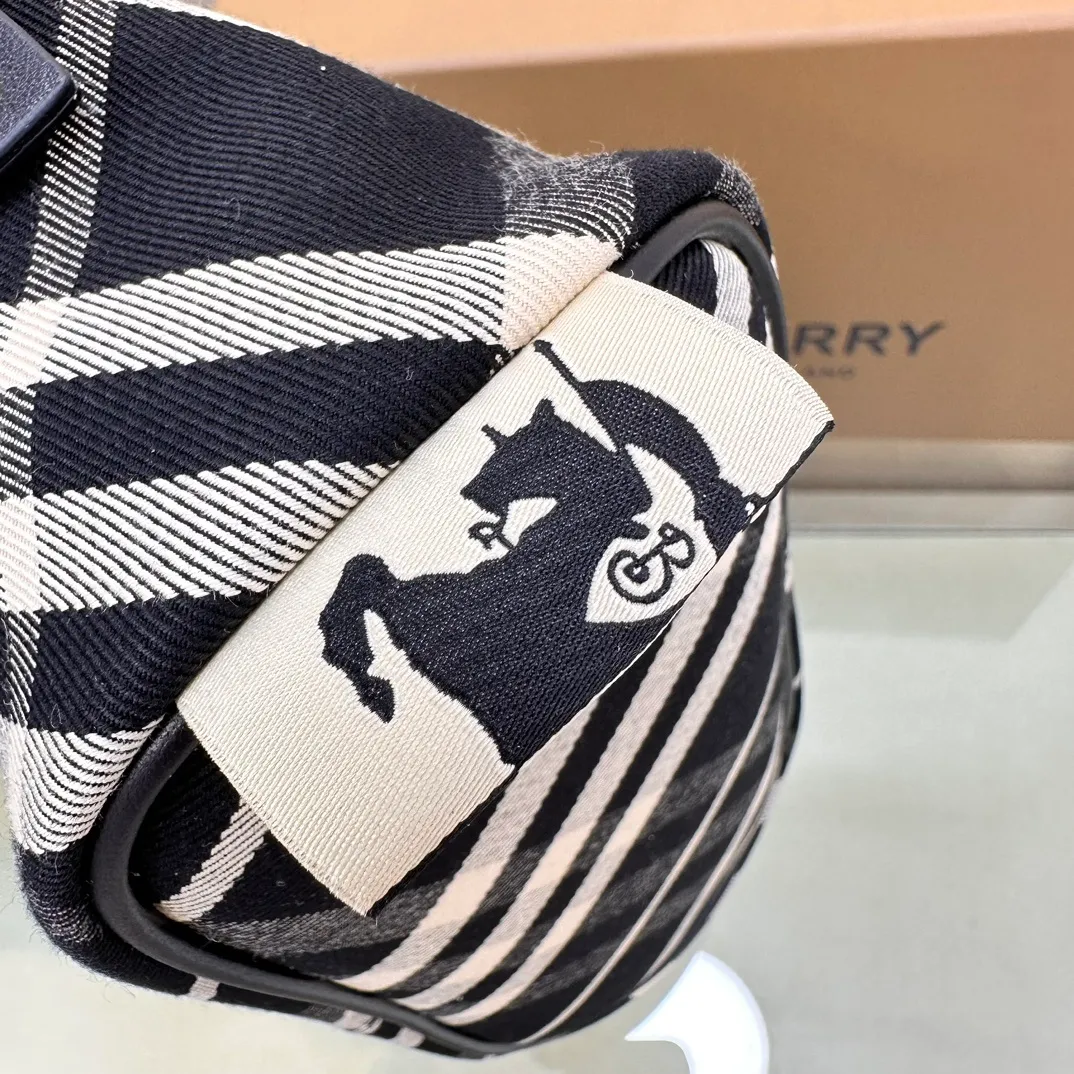 All categories Burberry women's bags (Burberry) Burberry original order 2010