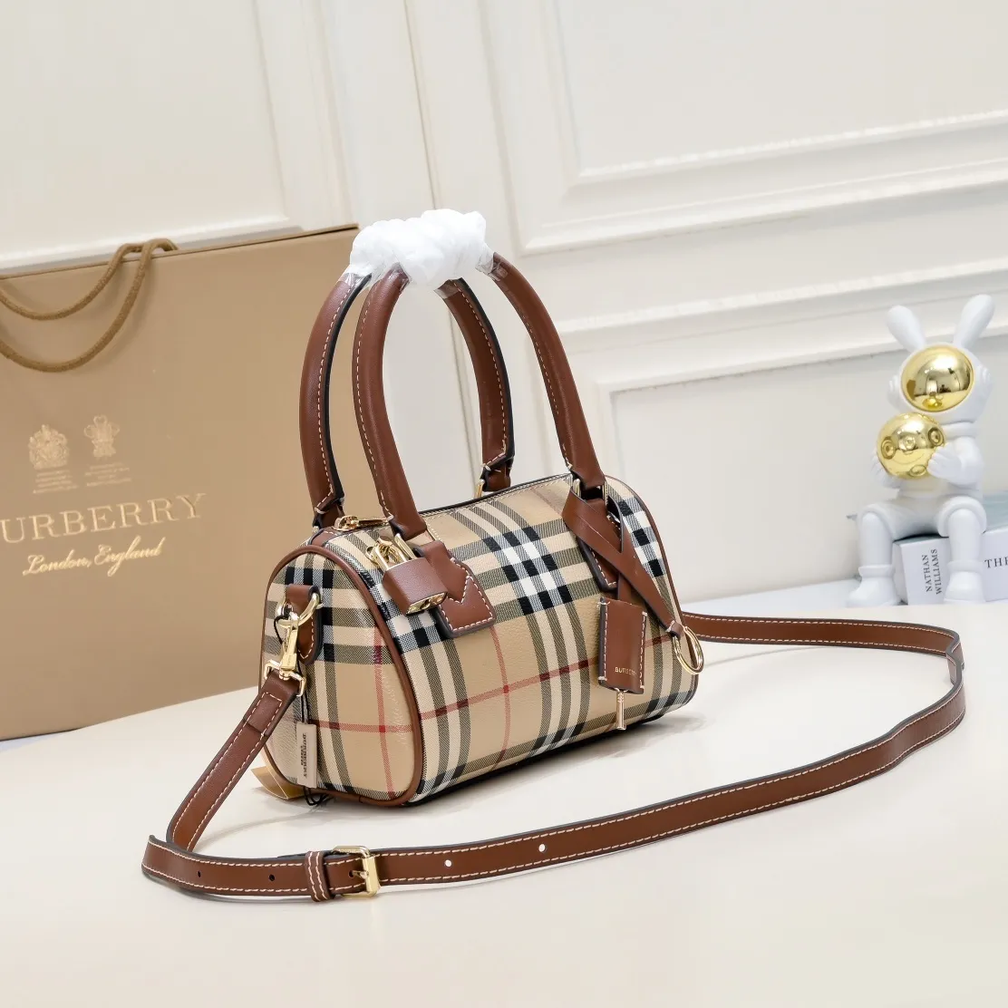 All categories Burberry women's bags (Burberry) Burberry 8372