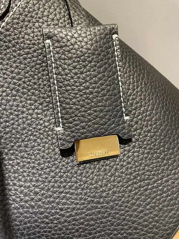 All categories Burberry women's bags (Burberry) Burberry 3306