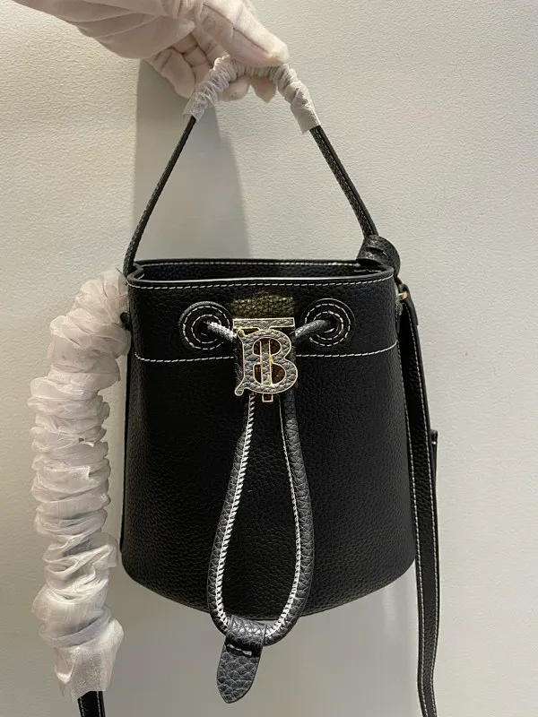 All categories Burberry women's bags (Burberry) Burberry 3306