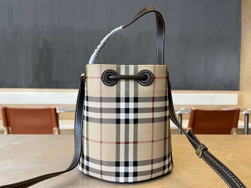 All categories Burberry women's bags (Burberry) Burberry 3306