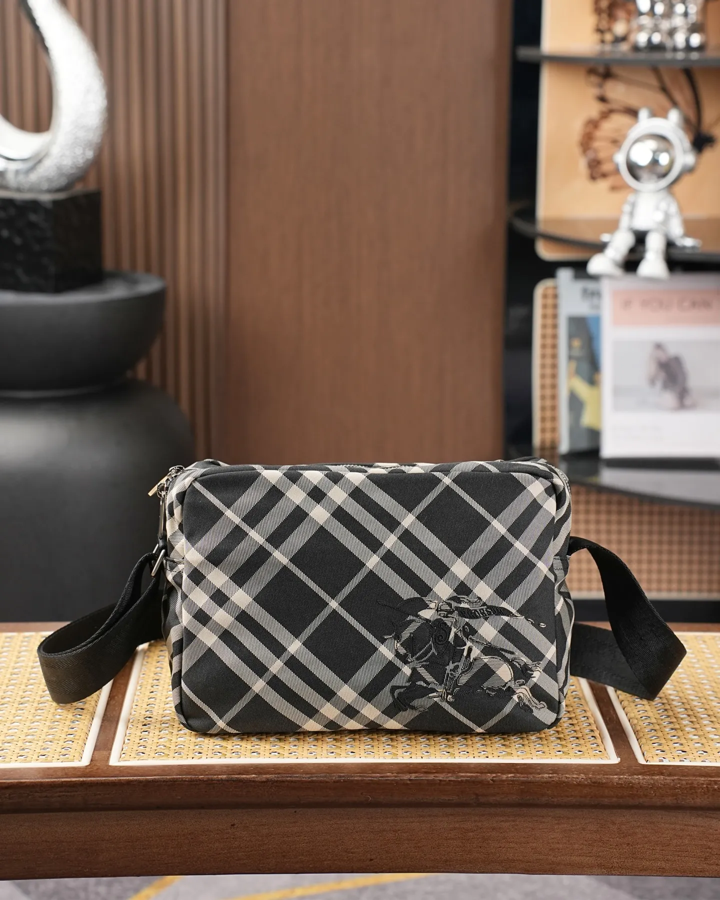 All categories Burberry women's bags (Burberry) Burberry 8385