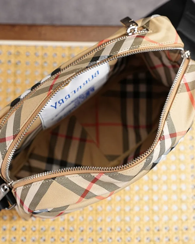 All categories Burberry women's bags (Burberry) Burberry 8385
