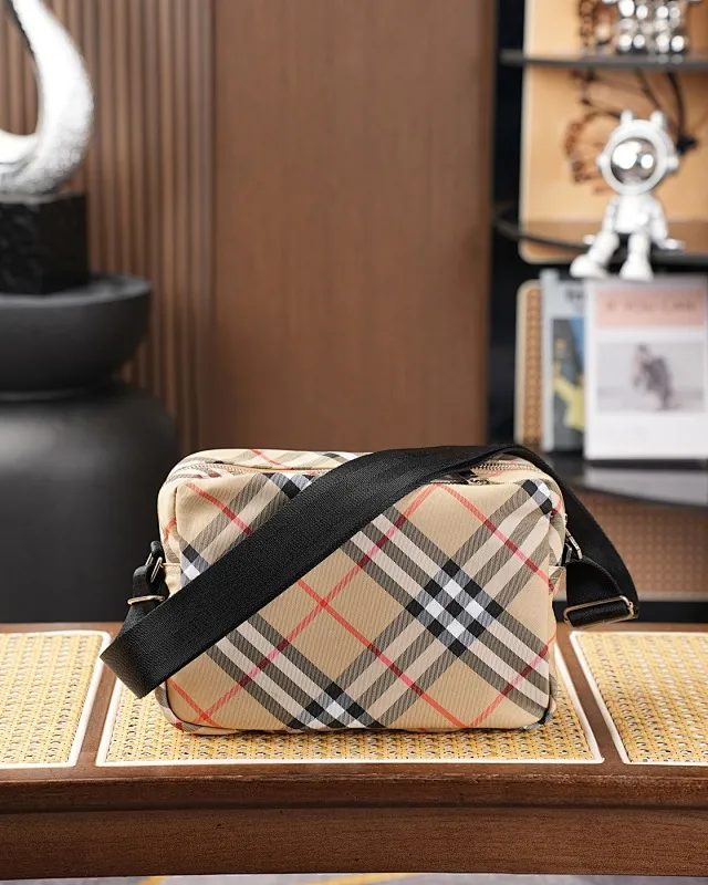 All categories Burberry women's bags (Burberry) Burberry 8385