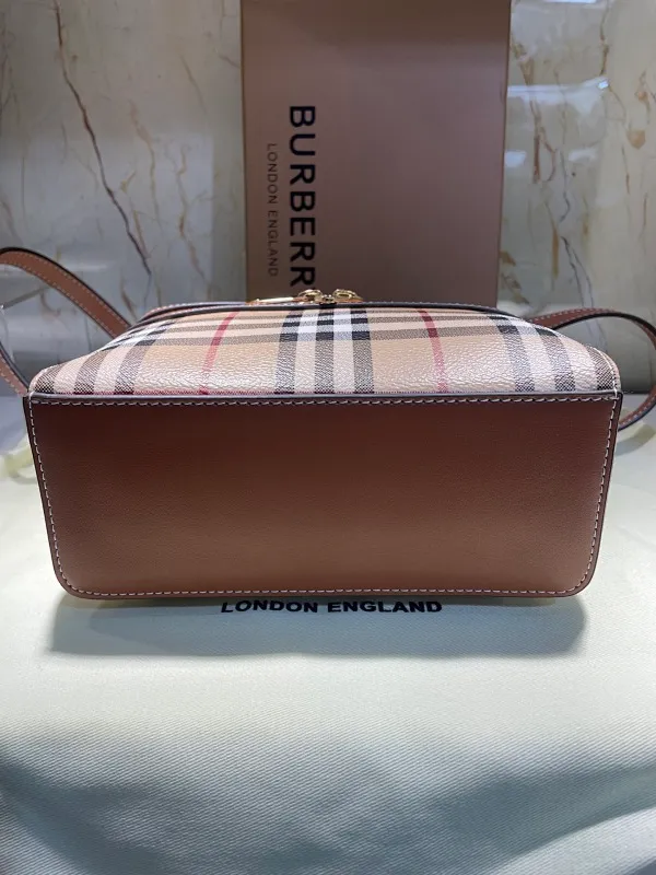 All categories Burberry women's bags (Burberry) Burberry 3066
