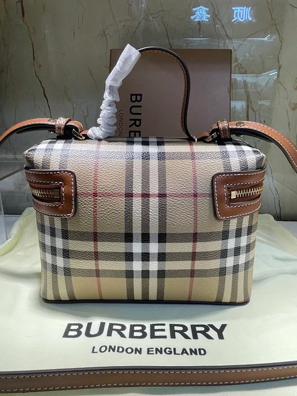 All categories Burberry women's bags (Burberry) Burberry 3066