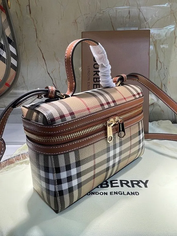 All categories Burberry women's bags (Burberry) Burberry 3066
