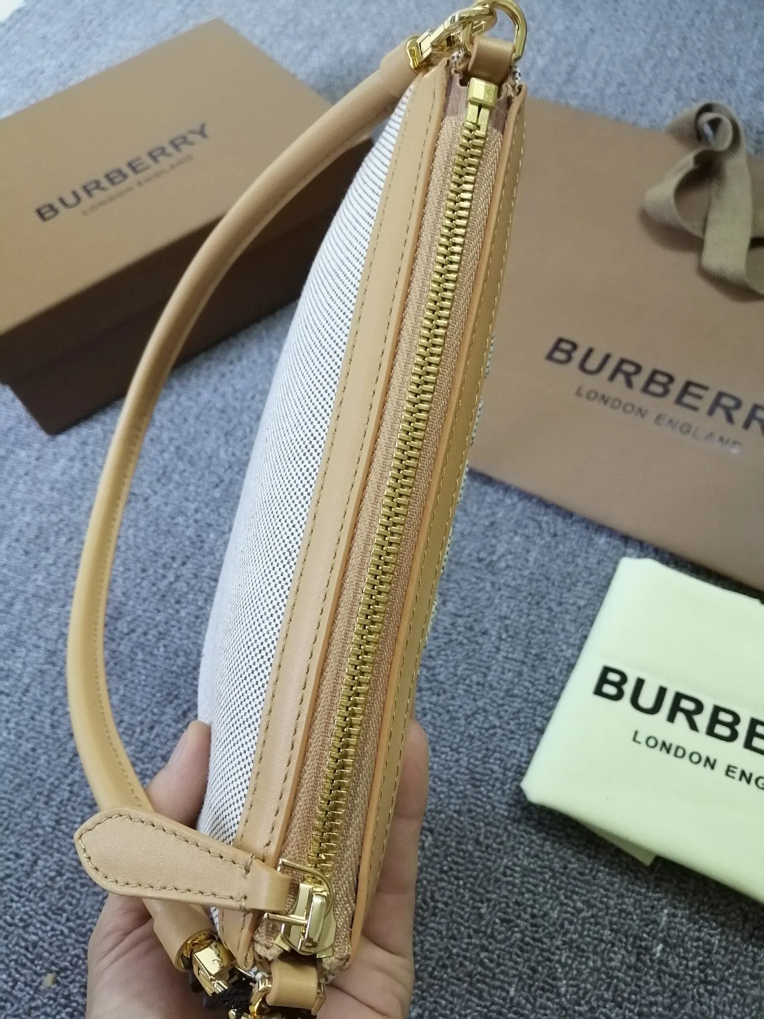 All categories Burberry women's bags (Burberry) Burberry original order 90223