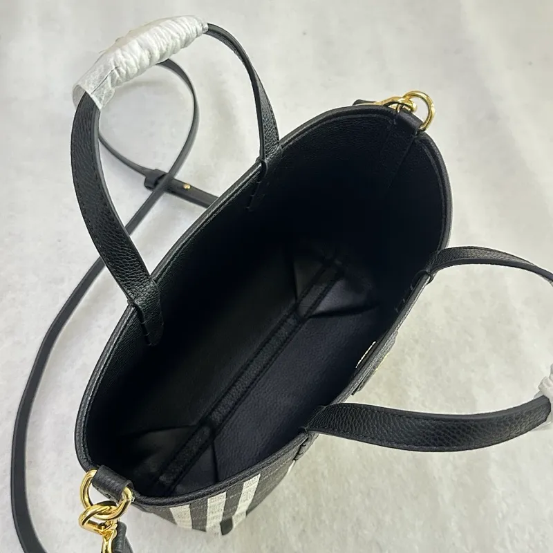 All categories Burberry women's bags (Burberry) Burberry original order 2210