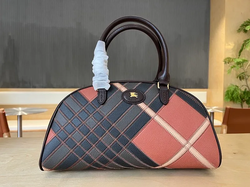 All categories Burberry women's bags (Burberry) Burberry 1980