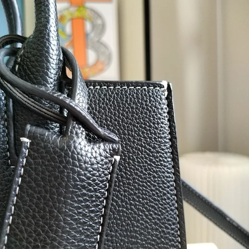 All Categories Official Website "Brand Women's Bags" Women's Bags 💙 Burberry 2024 New Burberry Crossbody Bag