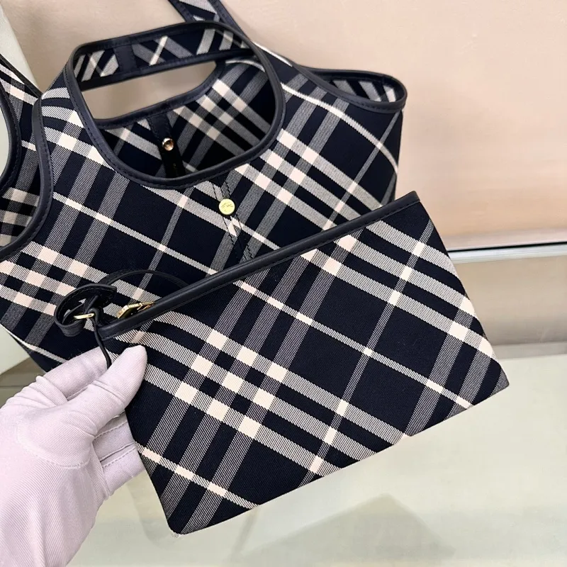 All categories Burberry women's bags (Burberry) Burberry original order 6861