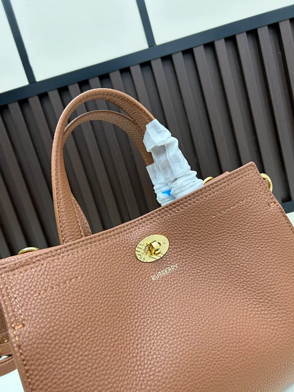 All categories Burberry women's bags (Burberry) Burberry 08503