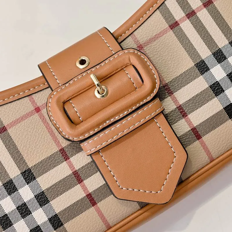 All categories Burberry women's bags (Burberry) Burberry 2424