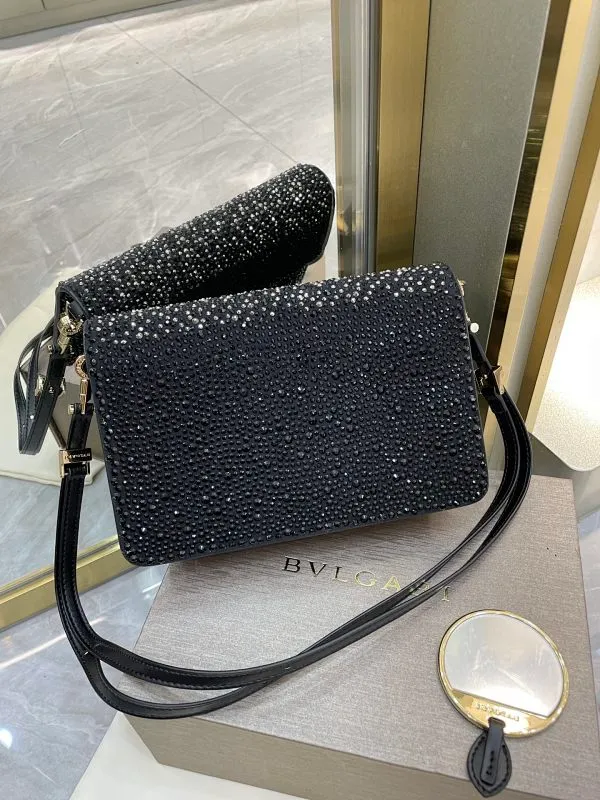 All Categories Bvlgari Women’s Bags (Bvlgari) Bvlgari 2213