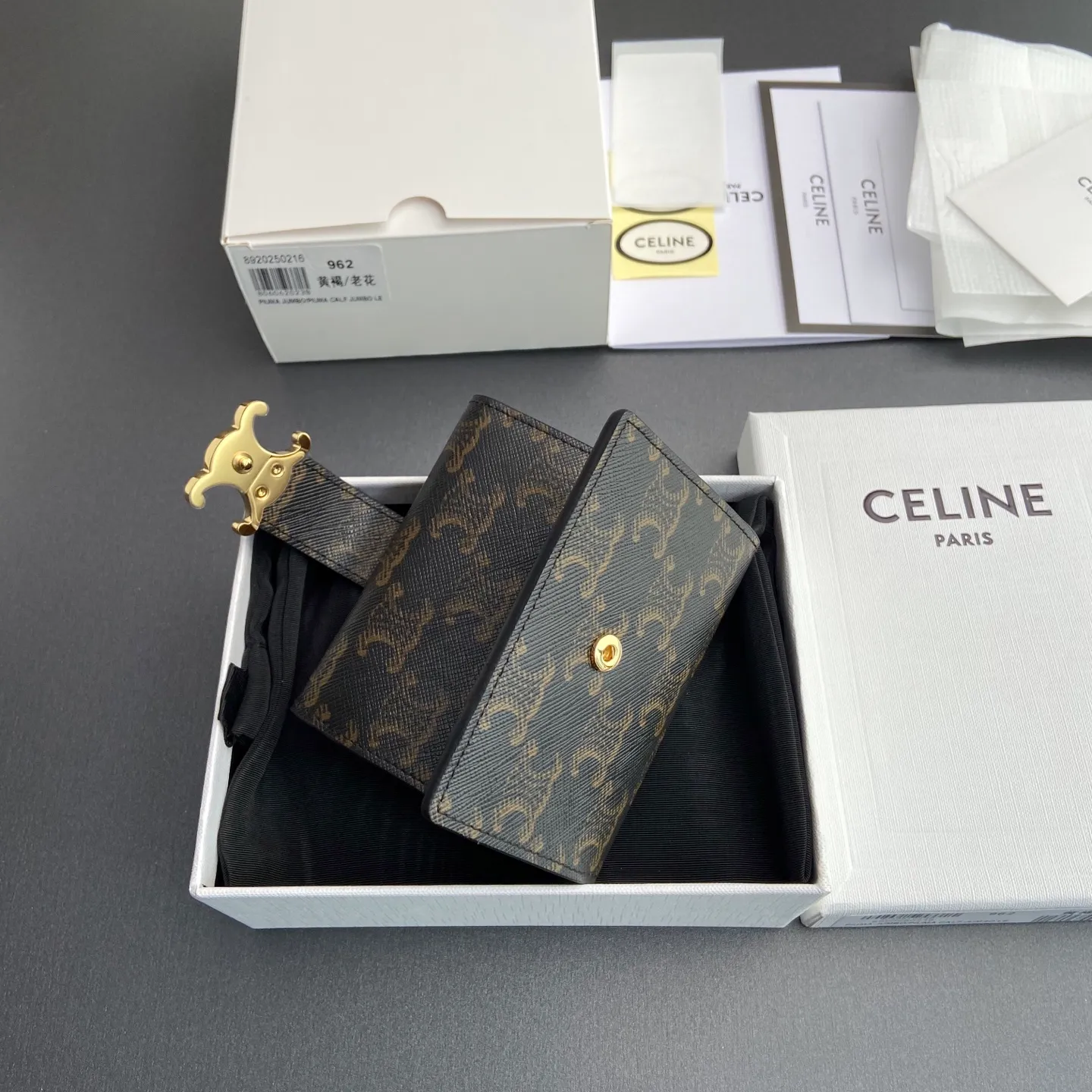 [Extra-grade pure steel hardware original leather] ¥760 TRIOMPHE logo printed leather wallet/new TRIOMPHE metal texture snap buckle 4 credit card slots 1 zipper coin pocket 3 flat pockets 1 banknote pocket No.: 10M962GHH.38NO963 962 Yellow brown/Presbyopia Size: w10.5×8×2cm.