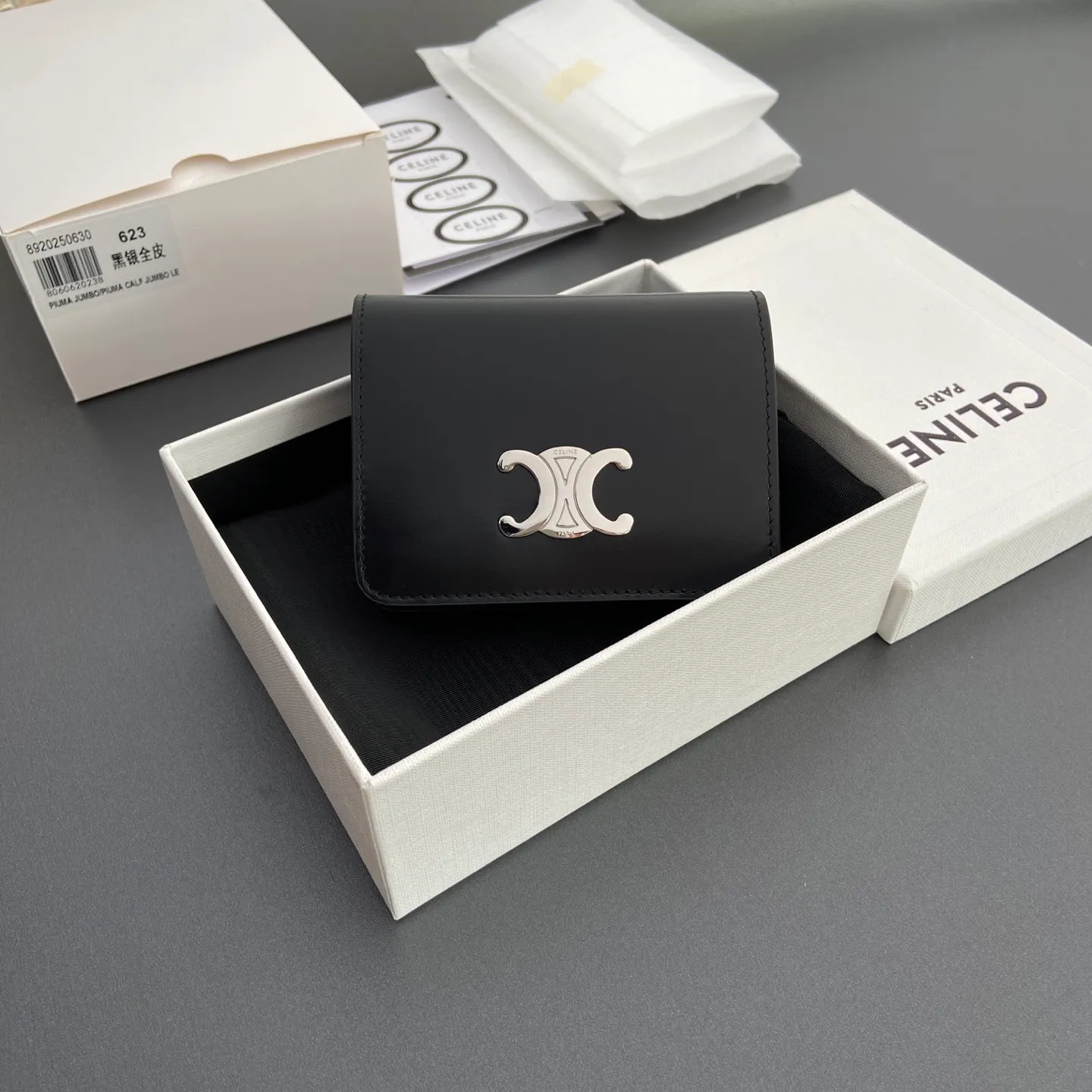 [Extra-grade pure steel hardware original leather] ¥640 TRIOMPHE glossy cow leather short wallet/2024 Xiaosai 5 card slots 1 zipper coin bag 1 flat pocket 1 banknote bag No.: 10K623DPV.38NO 622 623 black silver buckle full leather Size: w11×9×3cm.