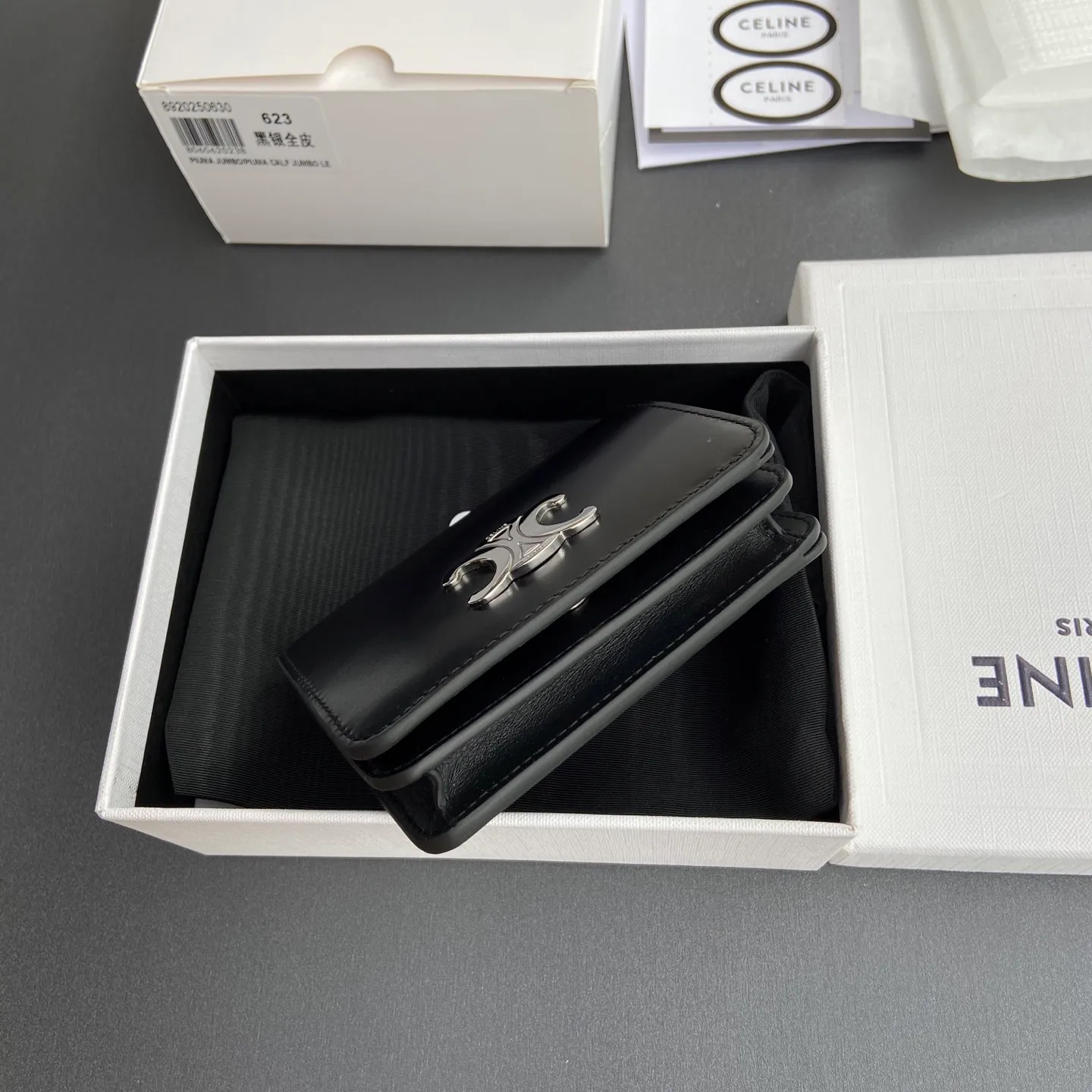 [Extra-grade pure steel hardware original leather] ¥640 TRIOMPHE glossy cow leather short wallet/2024 Xiaosai 5 card slots 1 zipper coin bag 1 flat pocket 1 banknote bag No.: 10K623DPV.38NO 622 623 black silver buckle full leather Size: w11×9×3cm.