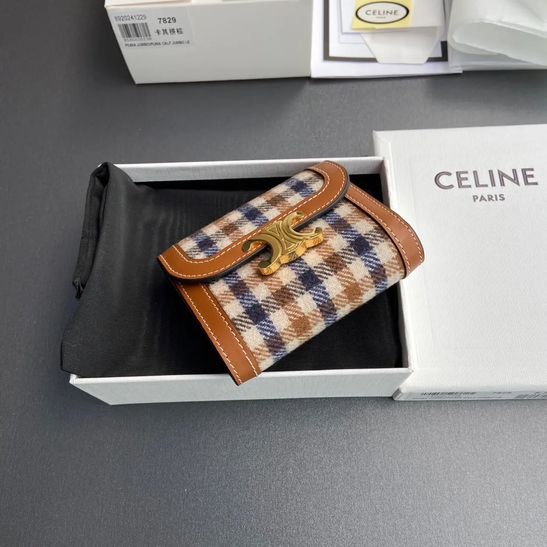 [Extra-grade pure steel hardware and original leather] ¥660 TRIOMPHE logo plaid fabric and cow leather short wallet 5 card slots 1 folding coin bag with snap button 1 flat pocket 1 banknote bag No.: 10D782CQH.04LU783 7829 Khaki brown Size: w10.5×9×3cm.