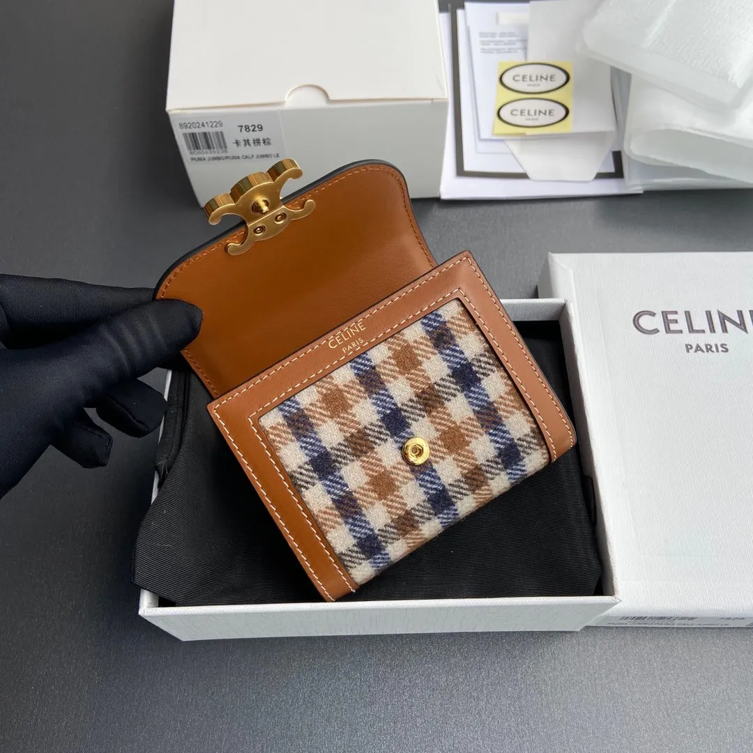 [Extra-grade pure steel hardware and original leather] ¥660 TRIOMPHE logo plaid fabric and cow leather short wallet 5 card slots 1 folding coin bag with snap button 1 flat pocket 1 banknote bag No.: 10D782CQH.04LU783 7829 Khaki brown Size: w10.5×9×3cm.