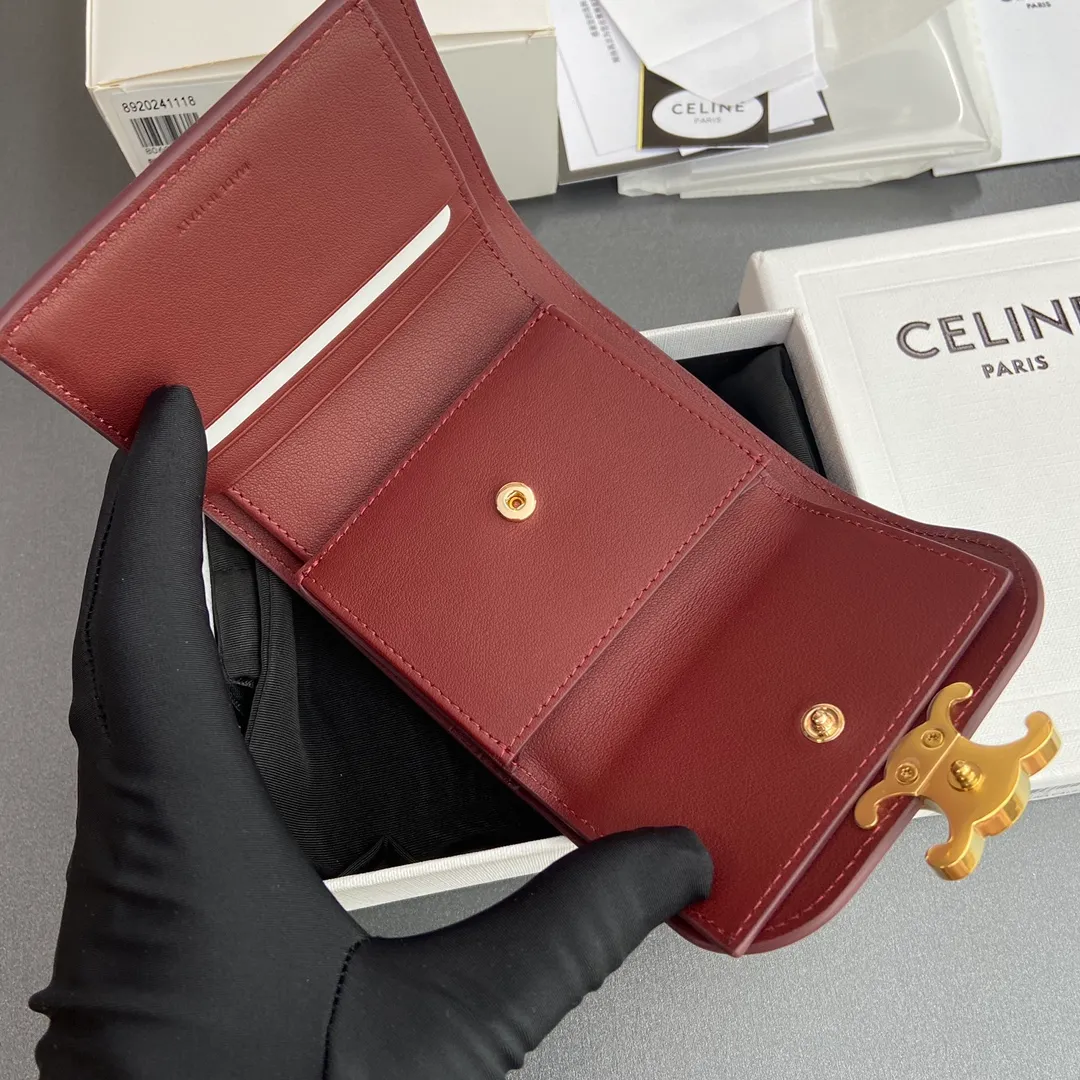 [Special grade pure steel hardware original leather] ¥700 TRIOMPHE glossy cow leather wallet/2024 Xiaosai 5 card slots 1 folding coin bag with snap button 1 flat pocket 1 banknote bag No.: 10D782CQH.04LU783 783 Burgundy full leather Size: w10.5×9×3cm.