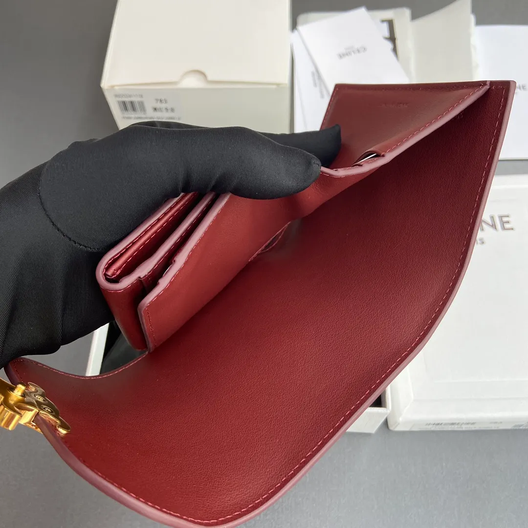 [Special grade pure steel hardware original leather] ¥700 TRIOMPHE glossy cow leather wallet/2024 Xiaosai 5 card slots 1 folding coin bag with snap button 1 flat pocket 1 banknote bag No.: 10D782CQH.04LU783 783 Burgundy full leather Size: w10.5×9×3cm.