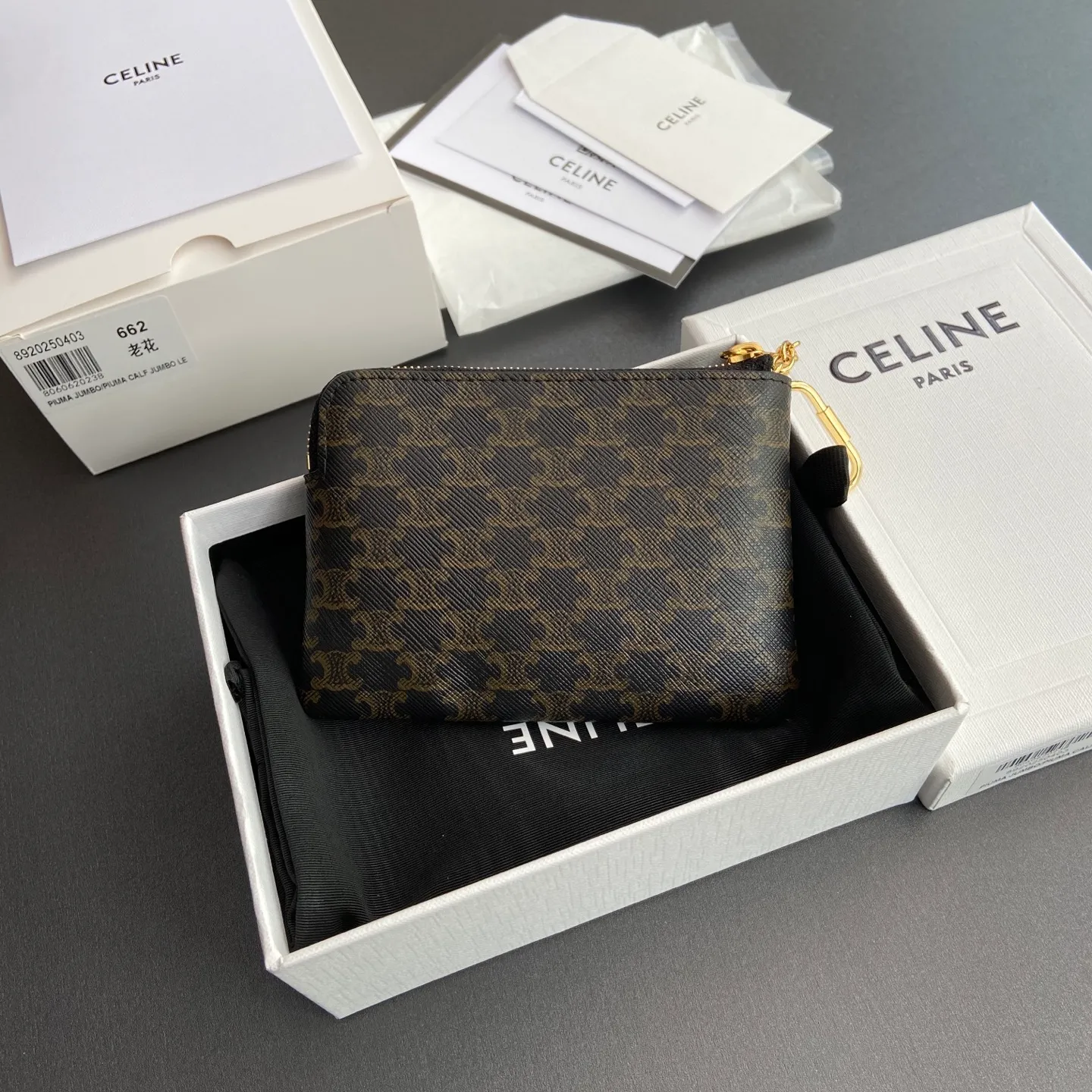[Special grade imported original leather] ¥460 TRIOMPHE logo print with hook buckle coin card holder Lining: fabric Gold metal parts Zipper lock 1 screw keychain Number: 10C 662 BTA.38NO663 66201 Presbyopia Size: w13×h9.5cm