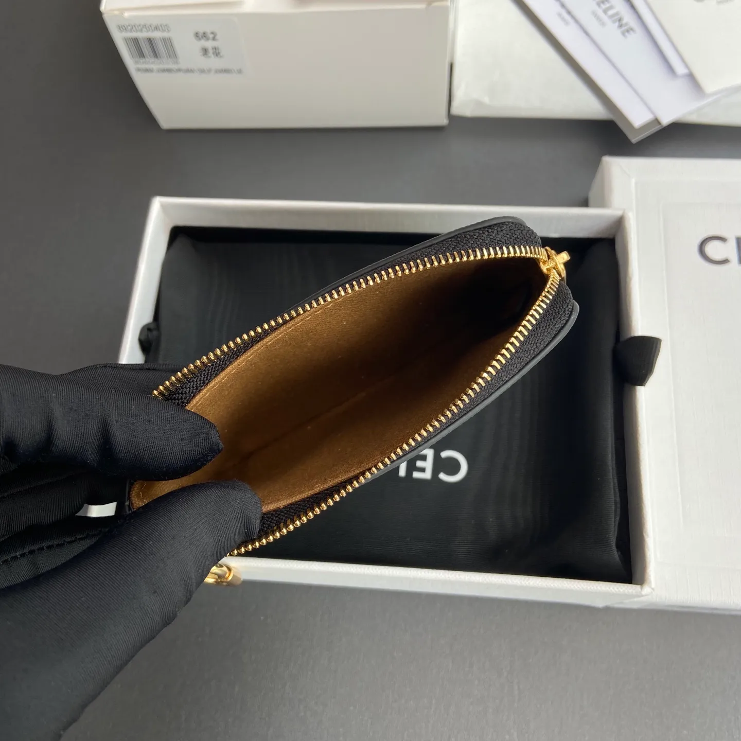 [Special grade imported original leather] ¥460 TRIOMPHE logo print with hook buckle coin card holder Lining: fabric Gold metal parts Zipper lock 1 screw keychain Number: 10C 662 BTA.38NO663 66201 Presbyopia Size: w13×h9.5cm