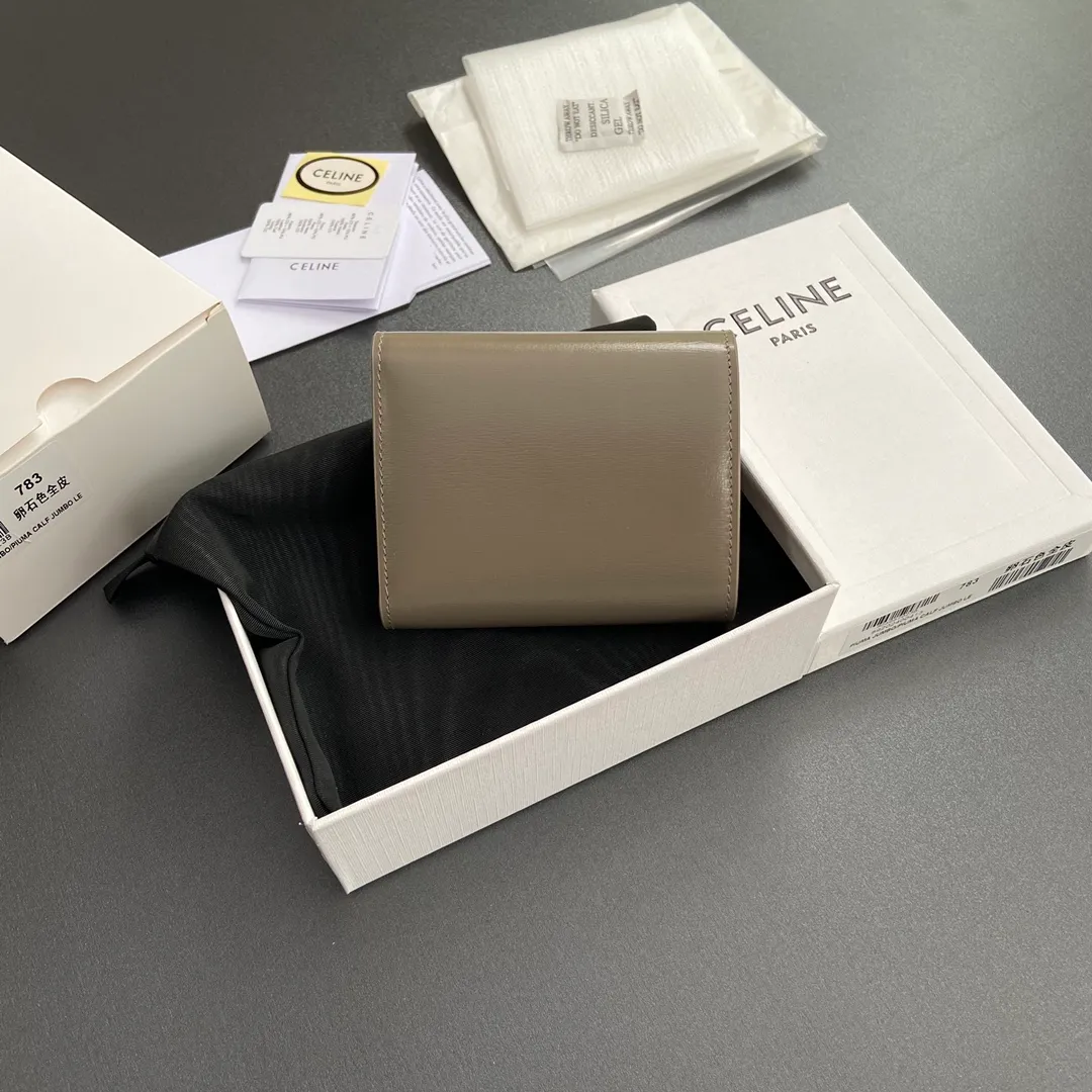 [Special grade pure steel hardware original leather] ¥700 TRIOMPHE bright cow leather wallet/2024 Xiaosai 5 card slots 1 folding coin bag with snap button 1 flat pocket 1 banknote bag No.: 10D782CQH.04LU783 783 pebble full leather Size: w10.5×9×3cm.