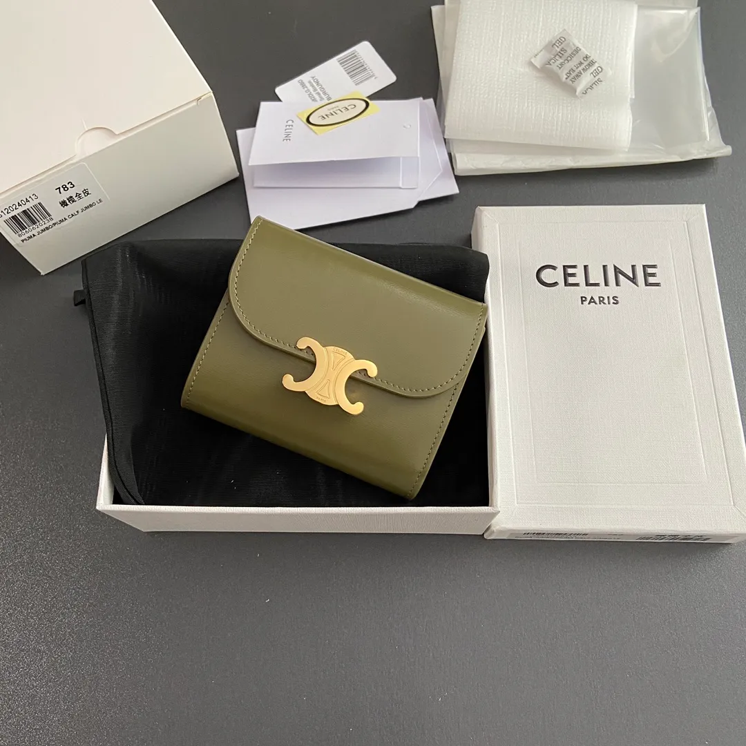 [Extra-grade pure steel hardware original leather] ¥700 TRIOMPHE bright cow leather wallet/2024 Xiaosai 5 card slots 1 folding coin bag with snap buckle 1 flat pocket 1 banknote bag No.: 10D782CQH.04LU783 783 olive full leather Size: w10.5×9×3cm.