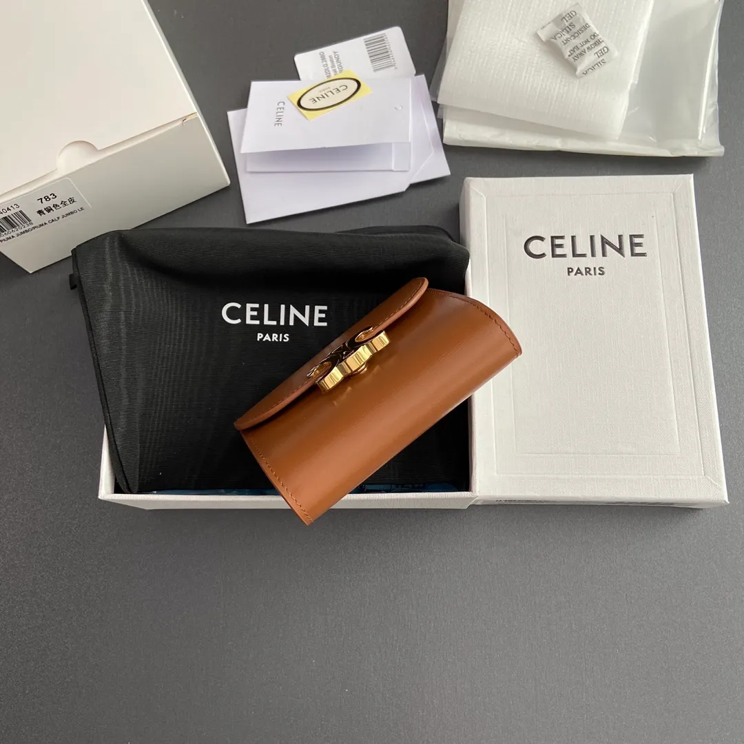 [Extra-grade pure steel hardware original leather] ¥700 TRIOMPHE glossy cow leather wallet/2024 Xiaosai 5 card slots 1 folding coin bag with snap buckle 1 flat pocket 1 banknote bag No.: 10D782CQH.04LU783 783 bronze full leather Size: w10.5×9×3cm.