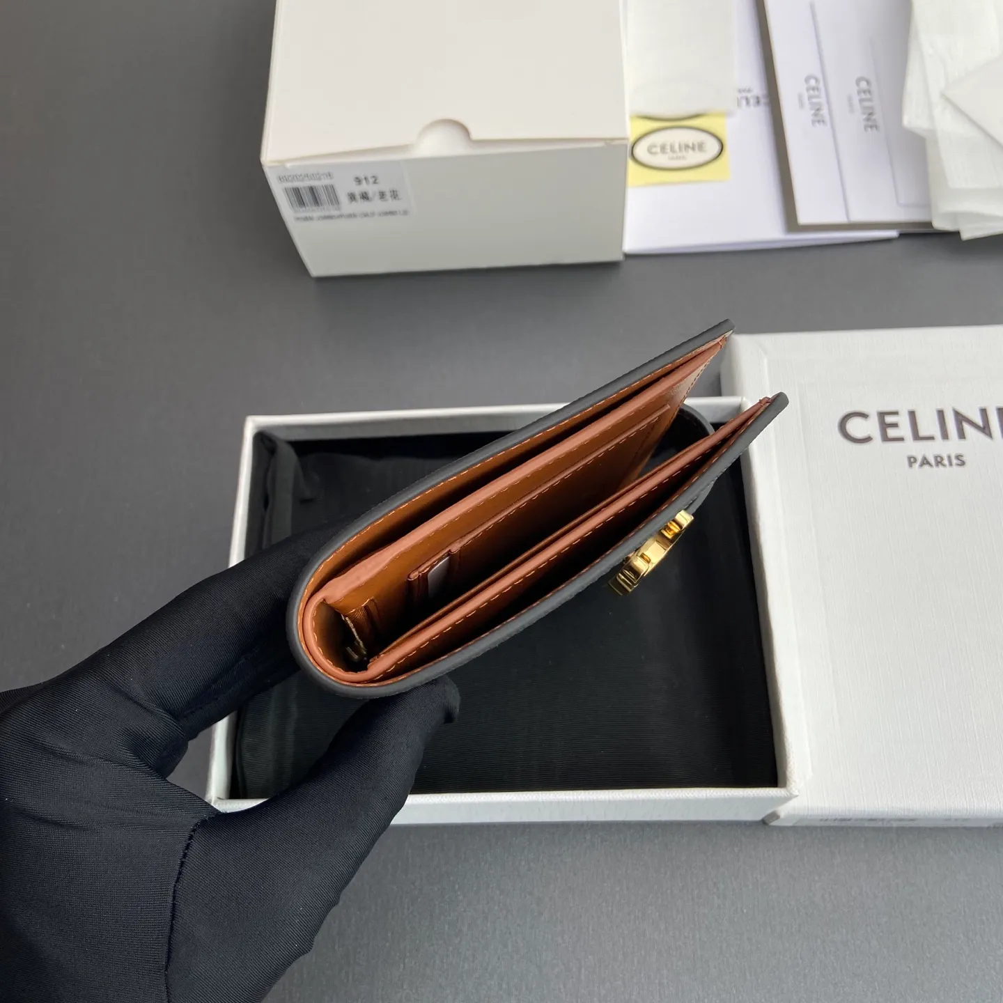 [Extra-grade pure steel hardware original leather] ¥780 TRIOMPHE logo printed leather wallet/new TRIOMPHE metal texture snap buckle 7 credit card slots 1 zipper coin pocket 2 flat pockets 1 banknote pocket No.: 10M912GHH.38NO913 912 Yellow brown/Presbyopia Size: w11.5×14×2cm.