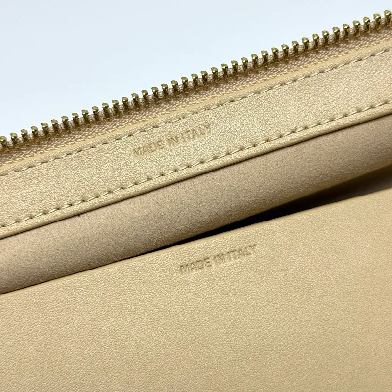 All categories Celine Wallet (Celine) Celine 020