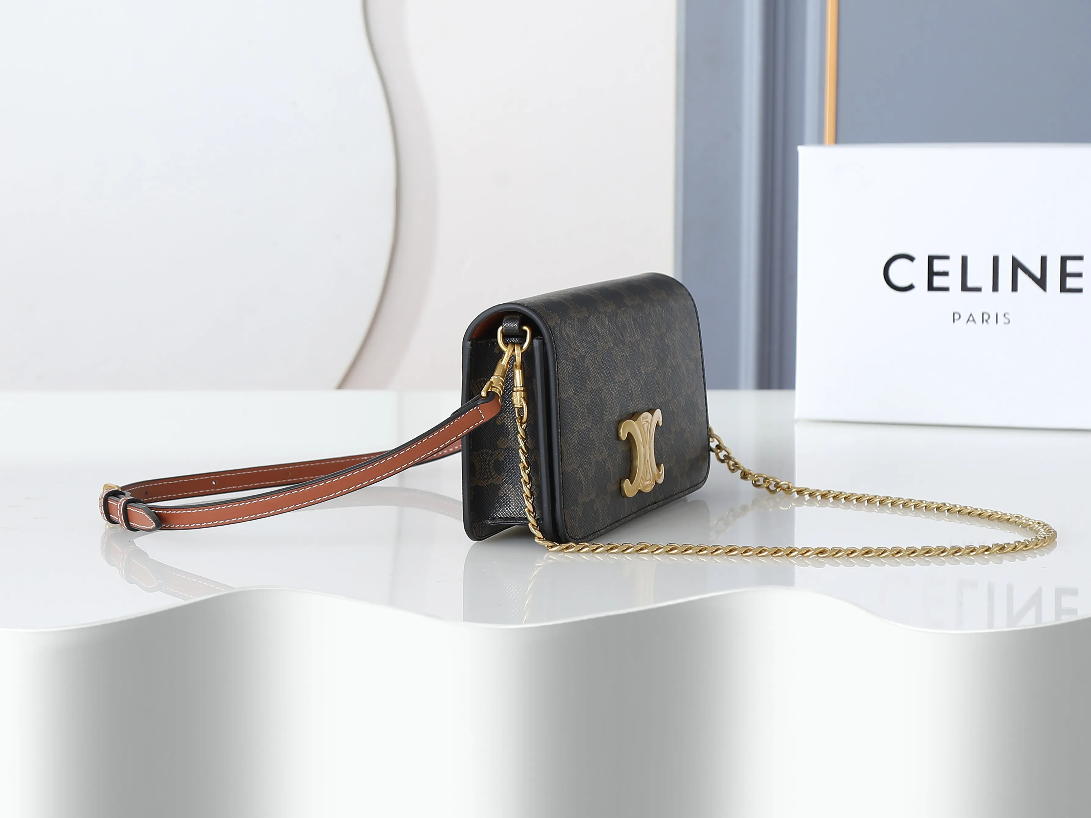 All Categories Official Website "Brand Women's Bags" Women's Bags 💙 Celine Celine 2026 new crossbody shoulder bag