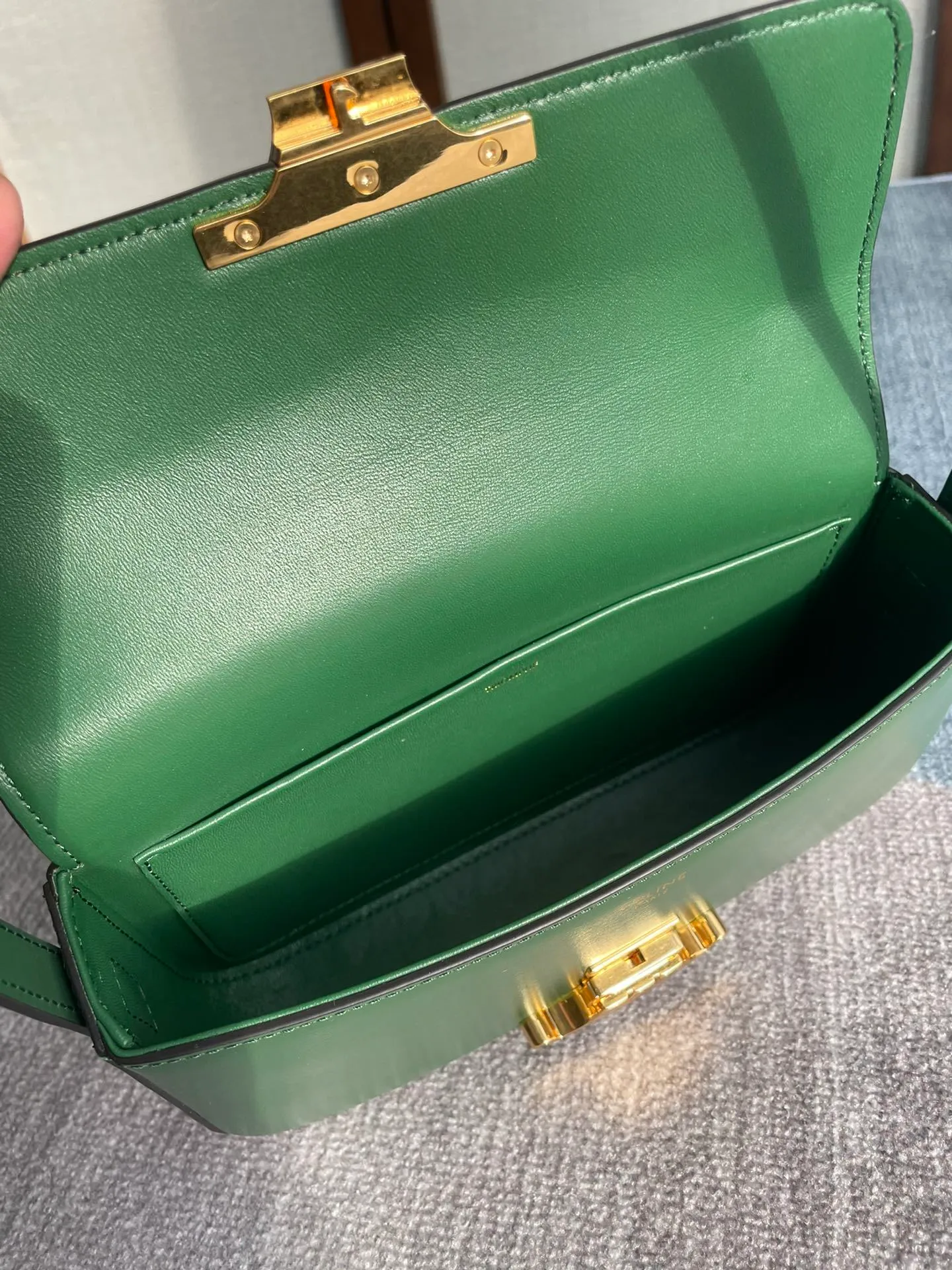 All Categories Official Website "Brand Women's Bags" Women's Bags 💙 Celine 2025 New Celine Crossbody Bag