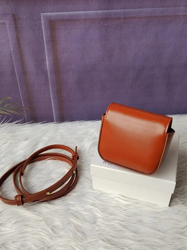All Categories Official Website "Brand Women's Bags" Women's Bags 💙 Celine 2024 New Celine Crossbody Bag