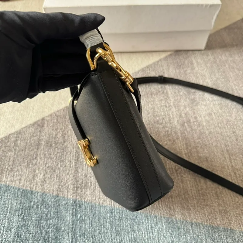 All Categories Official Website "Brand Women's Bags" Women's Bags 💙 Celine 2025 New Celine Crossbody Bag