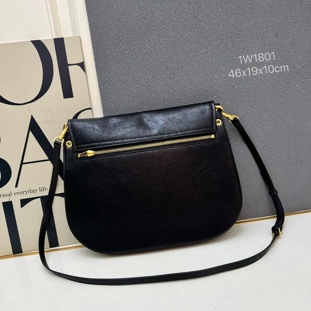 All Categories Official Website "Brand Women's Bags" Women's Bags 💙 Celine 2026 New Celine HALF MOON Half-Moon Crescent Bag