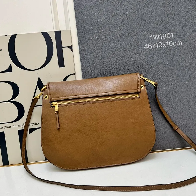 All Categories Official Website "Brand Women's Bags" Women's Bags 💙 Celine 2026 New Celine HALF MOON Half-Moon Crescent Bag