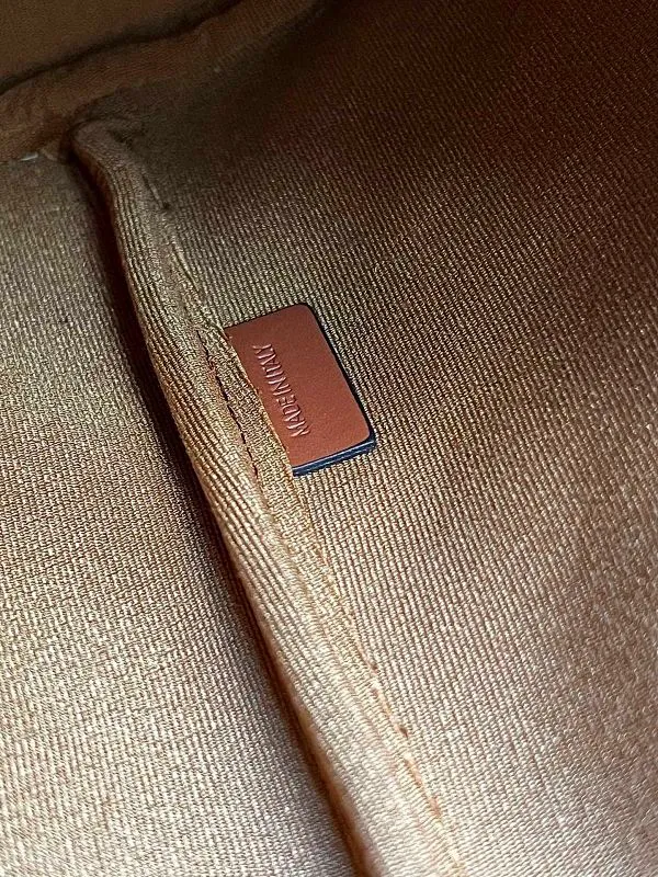 All Categories Official Website "Brand Women's Bags" Women's Bags 💙 Celine 2026 Official Website Celine Crossbody Bag