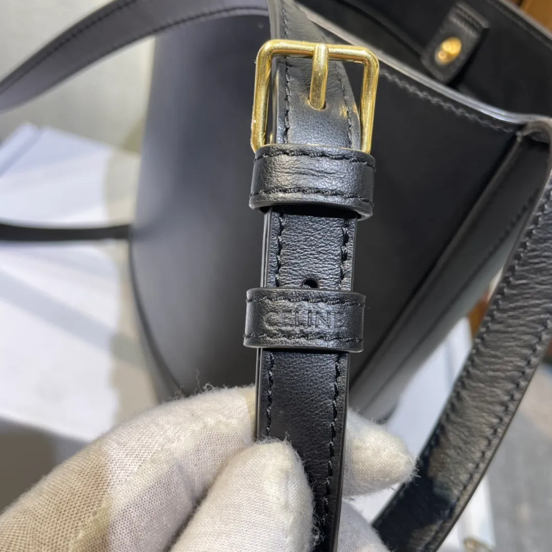All Categories Official Website "Brand Women's Bags" Women's Bags 💙 Celine 2025 New Celine Crossbody Bag