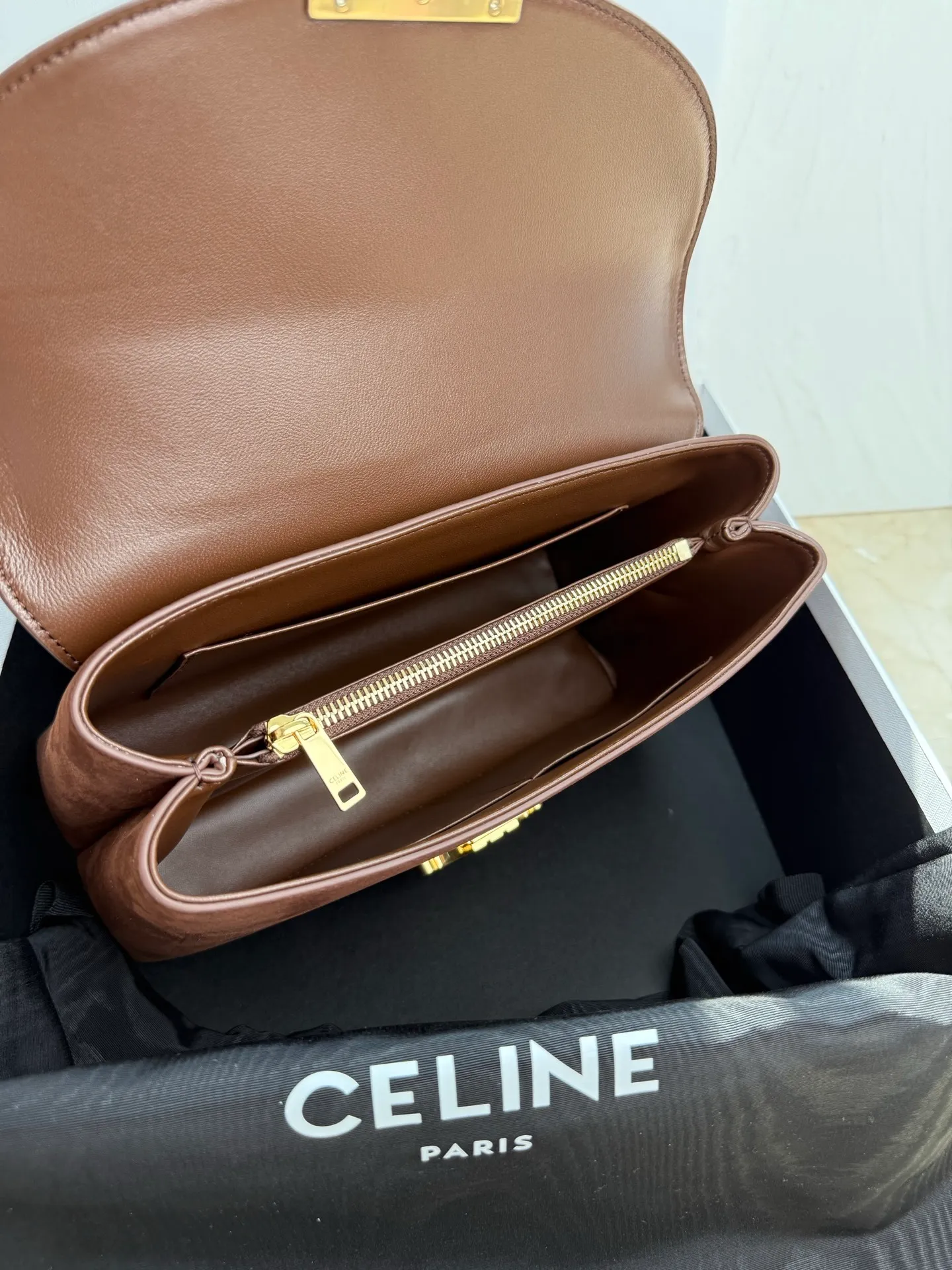 All Categories Official Website "Brand Women's Bags" Women's Bags 💙 Celine 2025 New Celine Crossbody Bag
