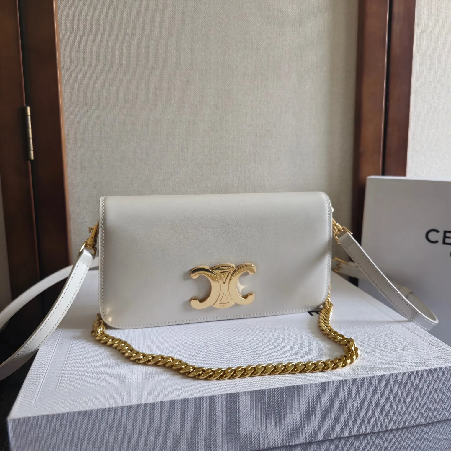 All Categories Official Website "Brand Women's Bags" Women's Bags 💙 Celine 2025 New Celine Crossbody Bag