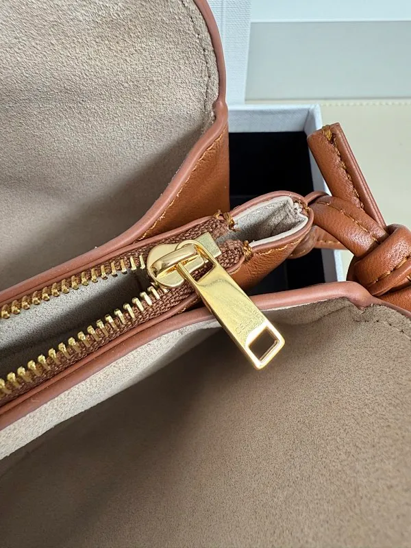 All Categories Official Website "Brand Women's Bags" Women's Bags 💙 Celine 2026 New Celine Crossbody Bag