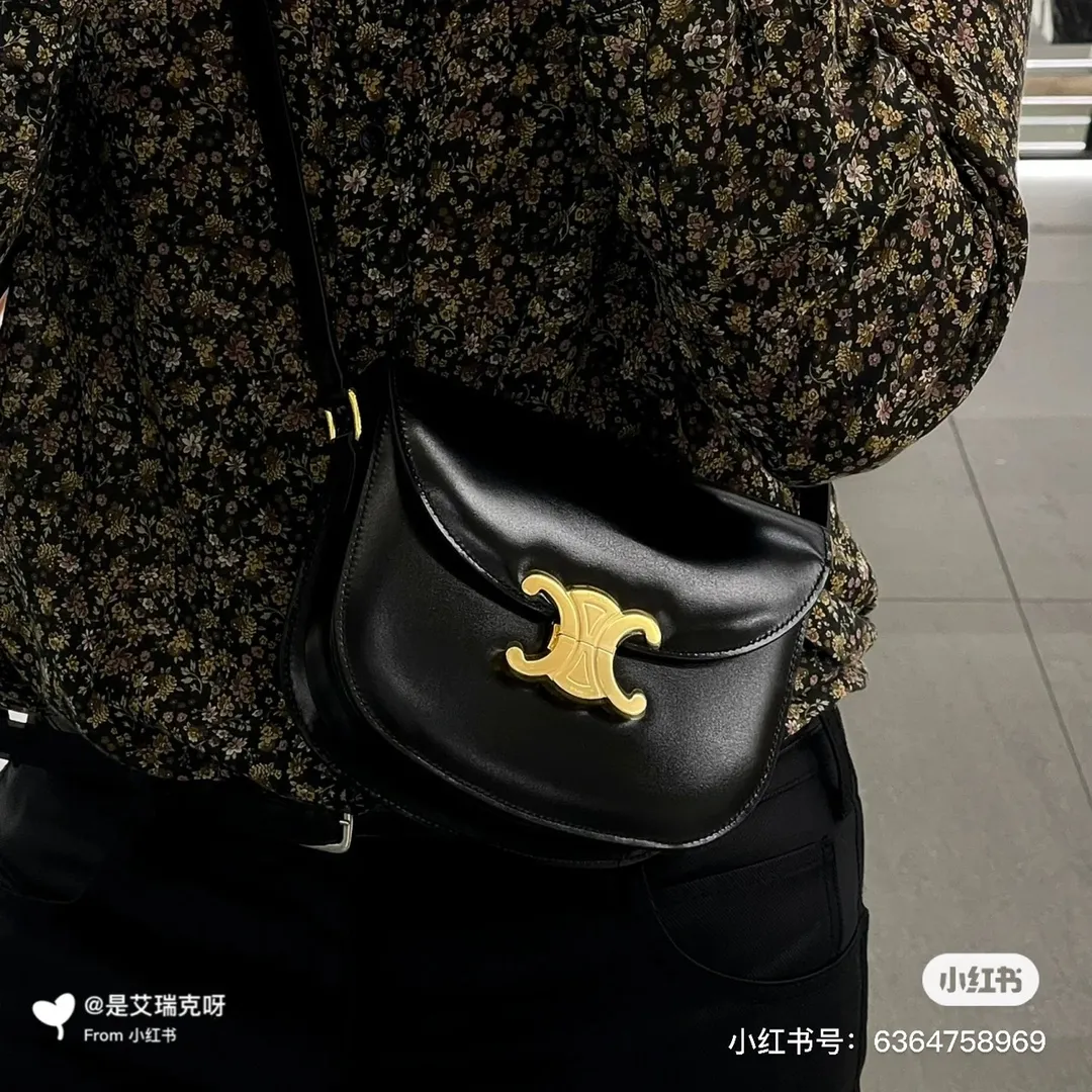 CELINE new saddle bag, the curved shape is particularly beautiful💕💕110413