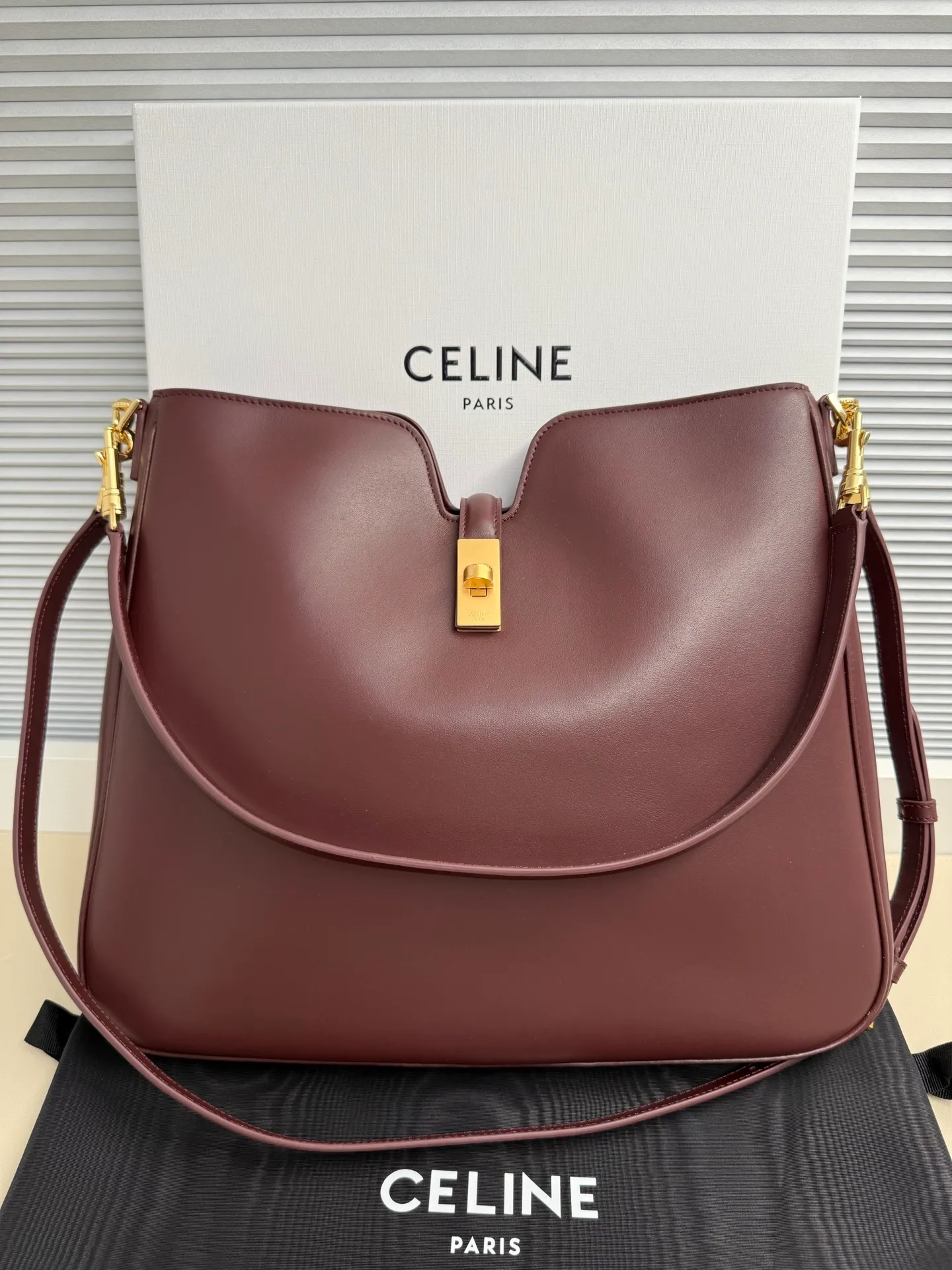 p1840 CAMILLE 16 SOFT Medium Smooth Cow Leather Handbag 14.2 1 detachable hand/shoulder strap, 9.8" (25cm) length 1 detachable and adjustable shoulder strap for cross-body wear, minimum length 16.5" (42cm), maximum length 19" (48cm) Number: 119563FX9.03PA